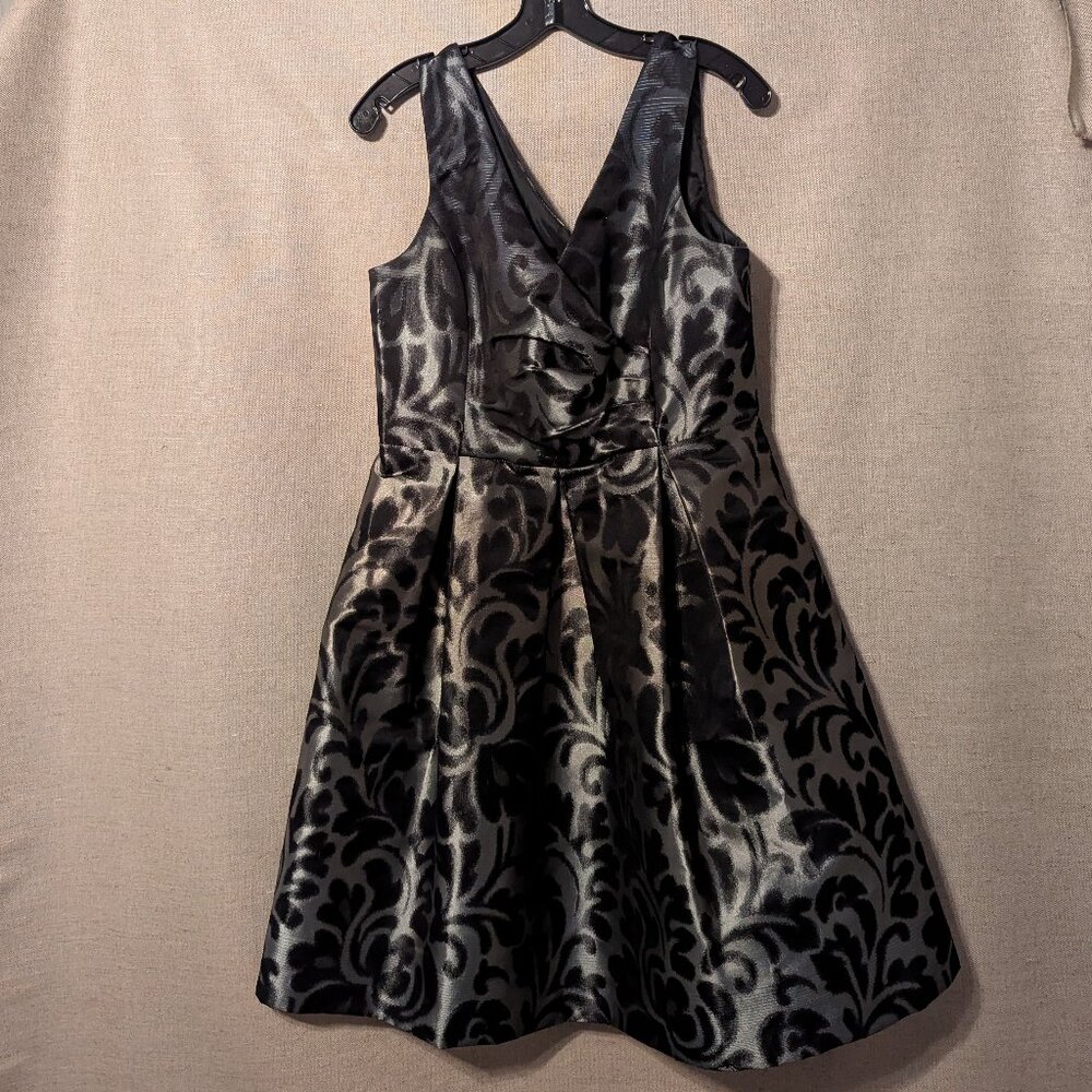 Jessica Howard Black & Silver Metallic Fit & Flare Cocktail Dress, Size 12